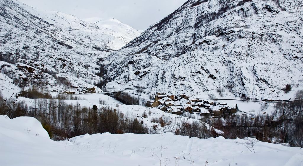 Apartamento Casovall Lägenhet Esterri d'Àneu Exteriör bild